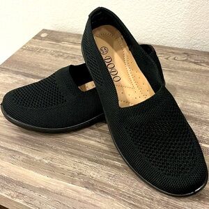 Athletic shoes, comfortable for everyday wear